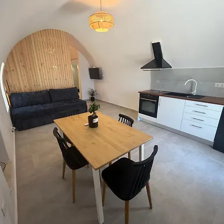 Il Castello 1800 Apartment